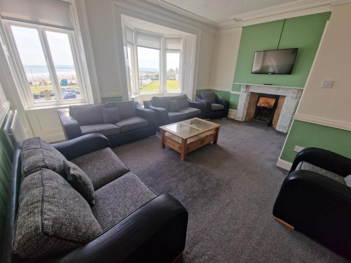 2 The Green, Exceptional Large House, Sea Views Loads Of Bathrooms Seaton Carew Exterior photo